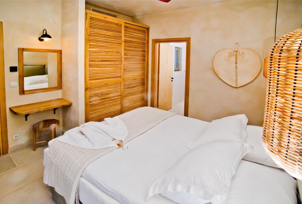 Petra Boutique Villas Arginonda Exterior photo
