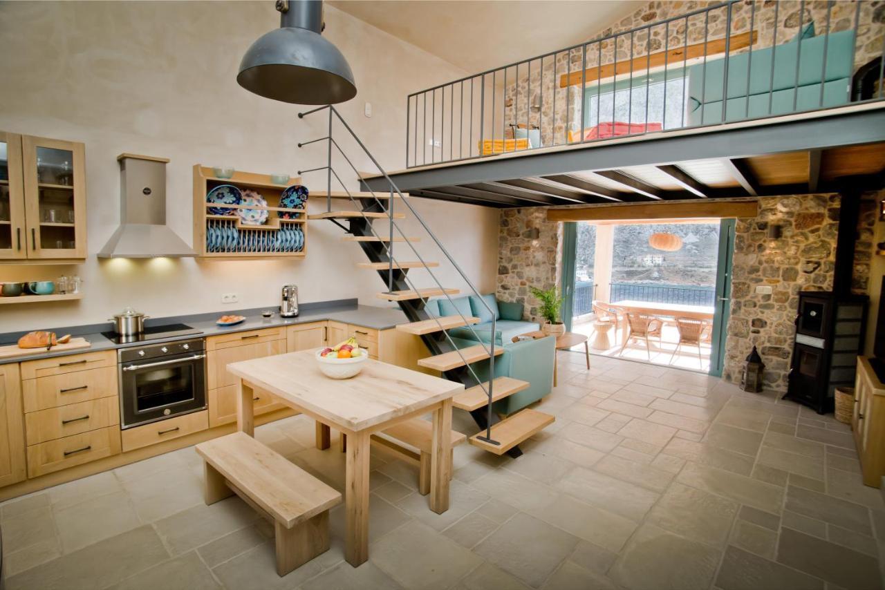 Petra Boutique Villas Arginonda Exterior photo