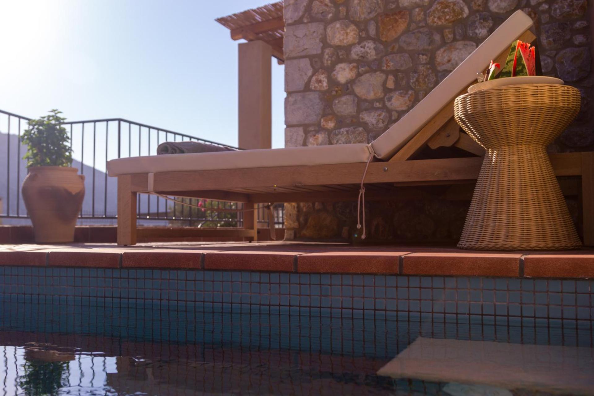 Petra Boutique Villas Arginonda Room photo