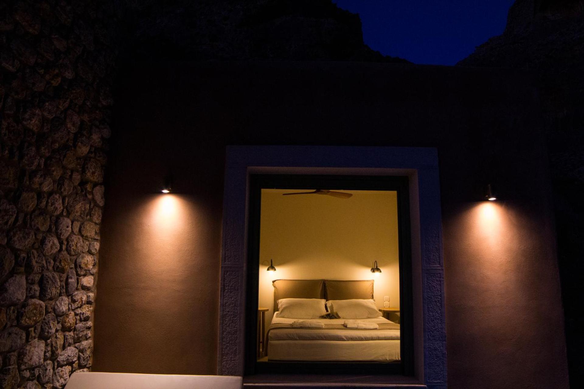 Petra Boutique Villas Arginonda Room photo