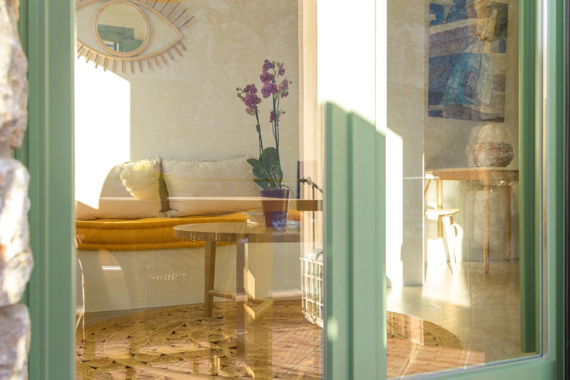 Petra Boutique Villas Arginonda Room photo