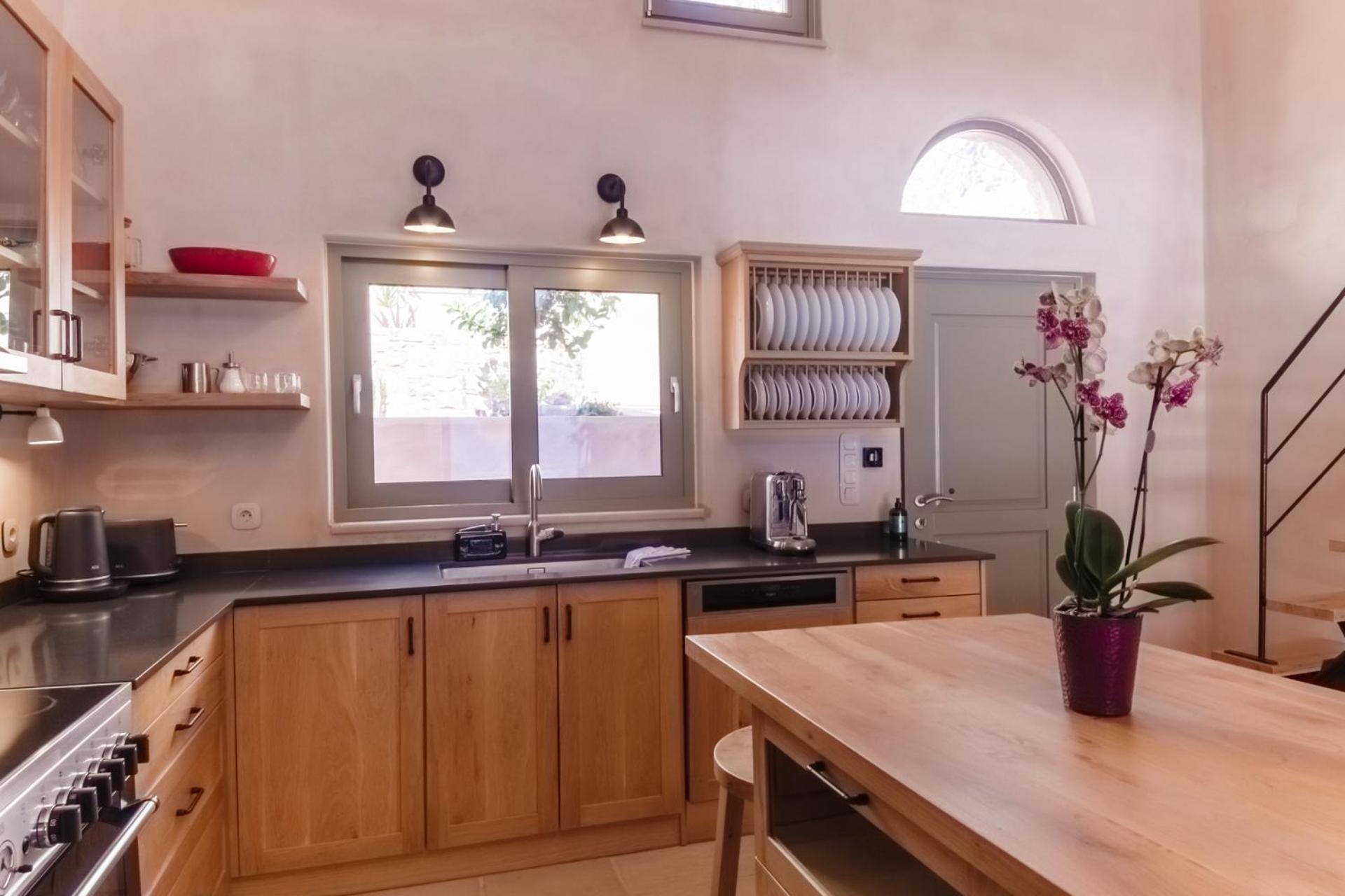 Petra Boutique Villas Arginonda Room photo